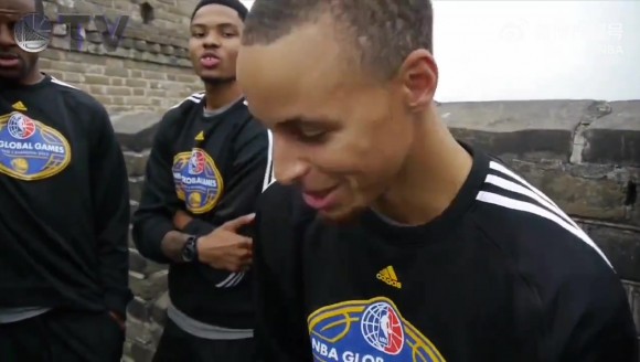那时都还很青涩😄13年NBA中国赛，勇士全队曾集体攀登长城